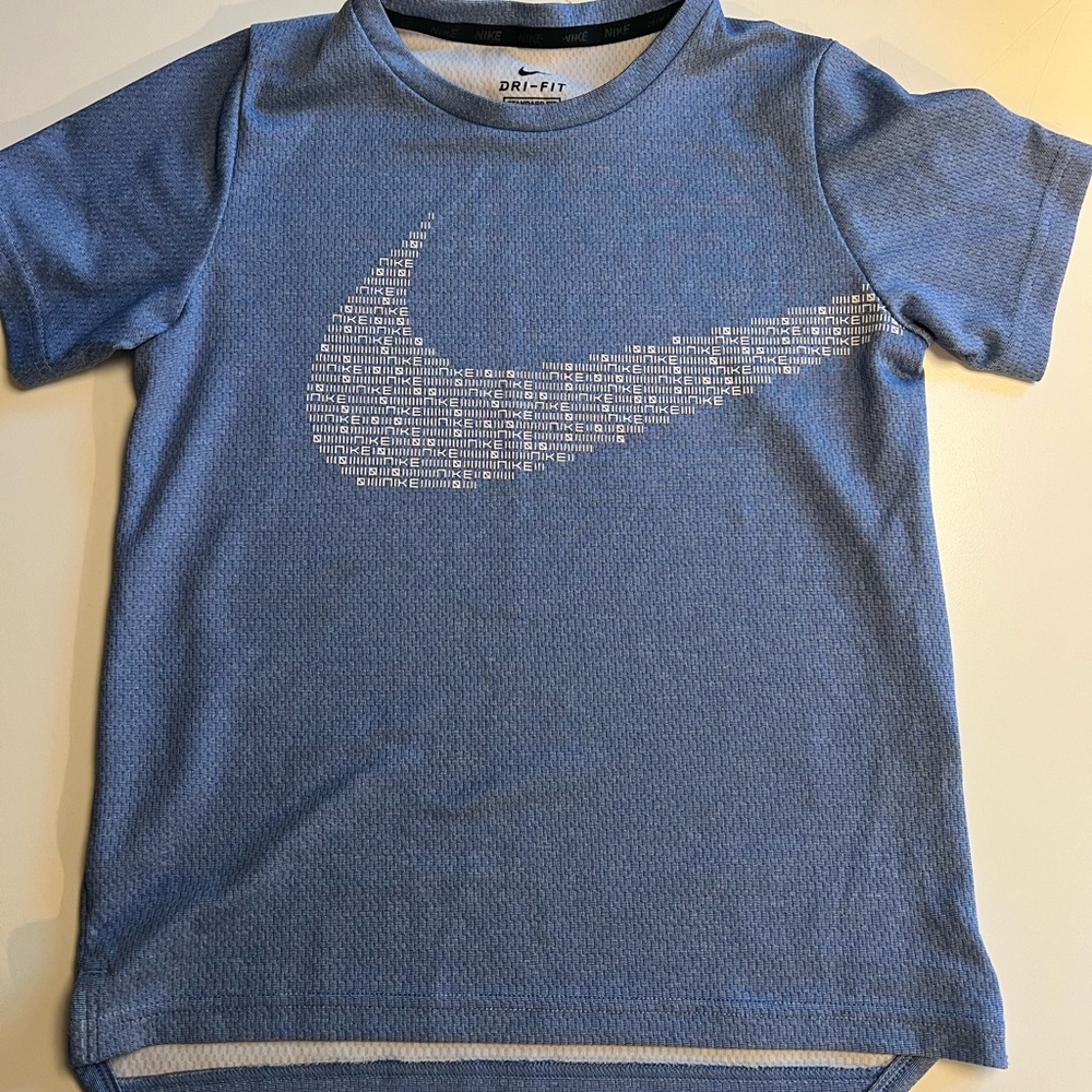 Nike Boy M